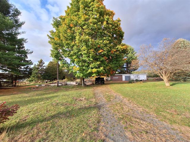 1384 W Chauvez, Scottville, MI 49454