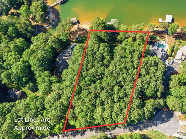 161 Eagle Chase Lane, Troutman, NC 28166