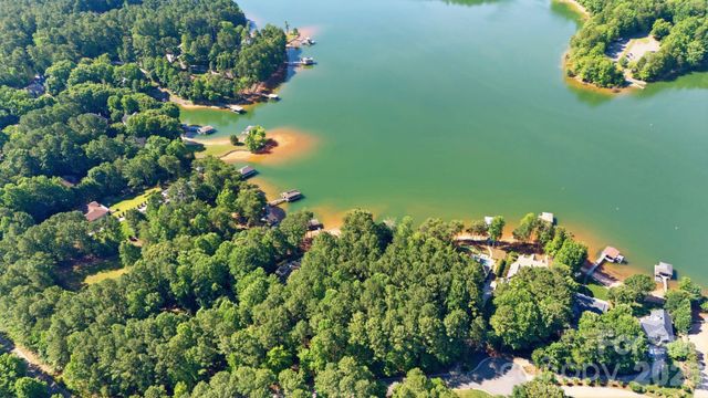 161 Eagle Chase Lane, Troutman, NC 28166