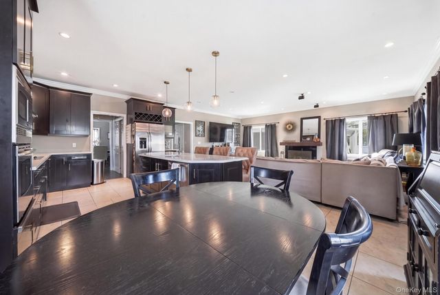 159 Wrights Lane, Oceanside, NY 11572