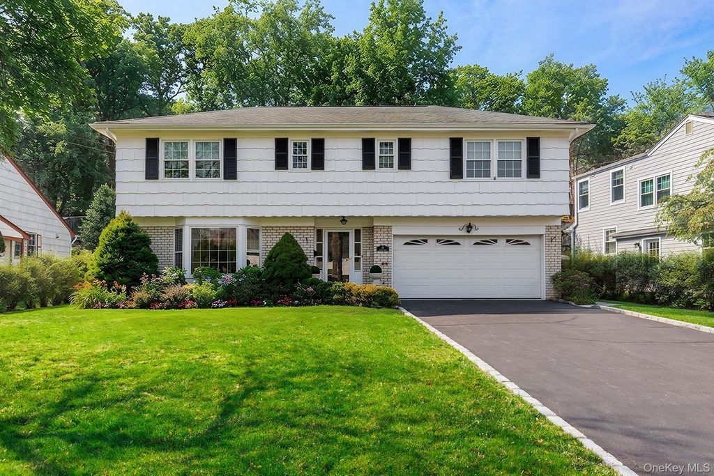 14 Loewen Court, Rye, NY 10580