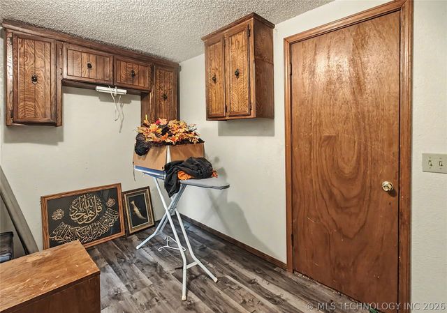 26073 Hwy 82, Park Hill, OK 74451