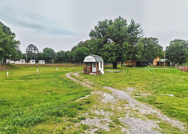 26073 Hwy 82, Park Hill, OK 74451