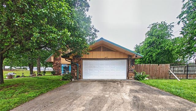 26073 Hwy 82, Park Hill, OK 74451
