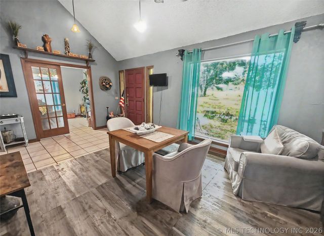 26073 Hwy 82, Park Hill, OK 74451