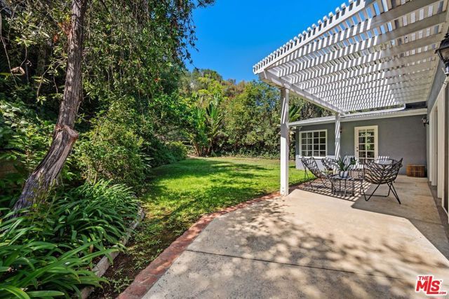 13331 Westcove Drive, Los Angeles, CA 90049