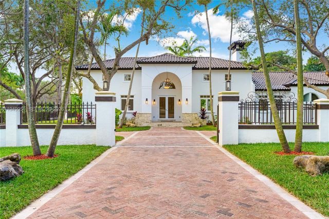 6200 SW 130th Ter, Pinecrest, FL 33156