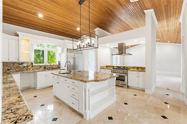 6200 SW 130th Ter, Pinecrest, FL 33156