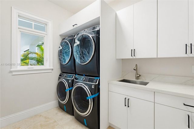 6200 SW 130th Ter, Pinecrest, FL 33156