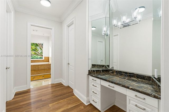 6200 SW 130th Ter, Pinecrest, FL 33156