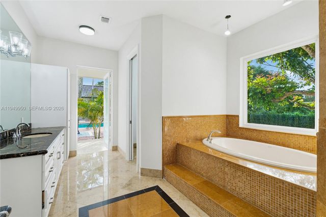 6200 SW 130th Ter, Pinecrest, FL 33156