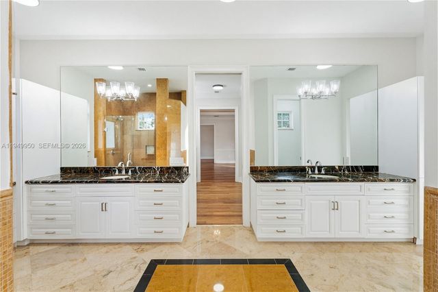 6200 SW 130th Ter, Pinecrest, FL 33156