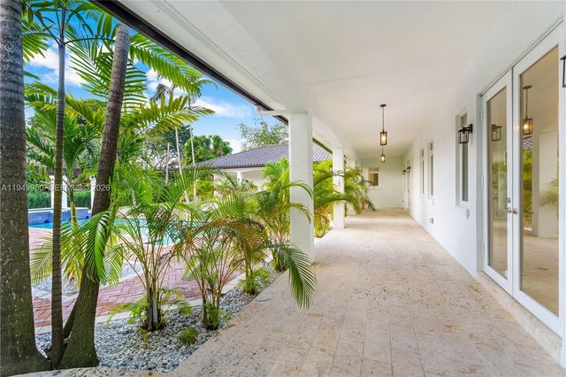 6200 SW 130th Ter, Pinecrest, FL 33156