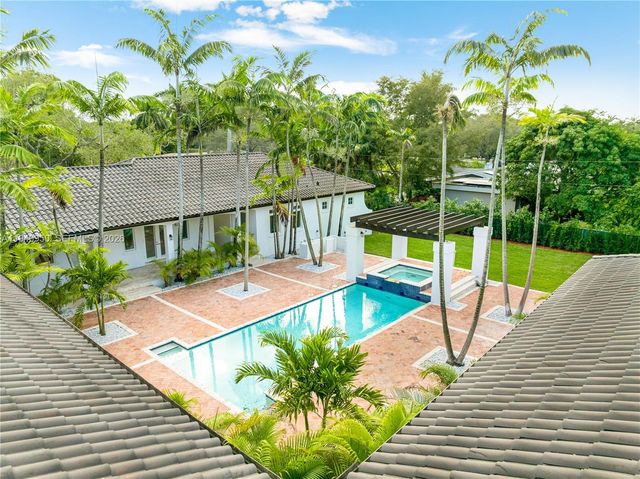 6200 SW 130th Ter, Pinecrest, FL 33156