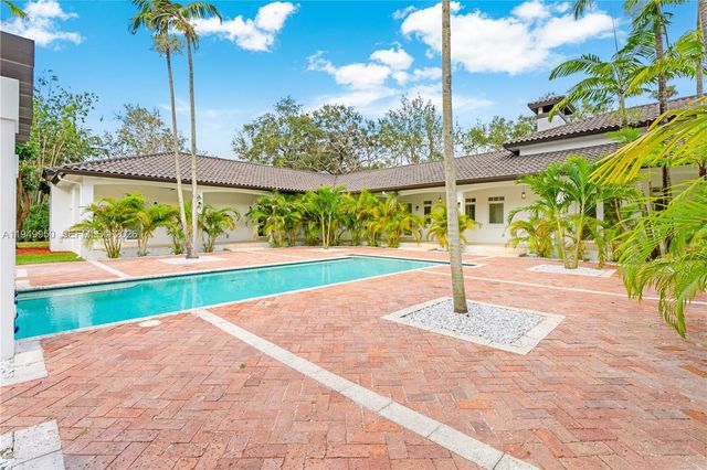6200 SW 130th Ter, Pinecrest, FL 33156