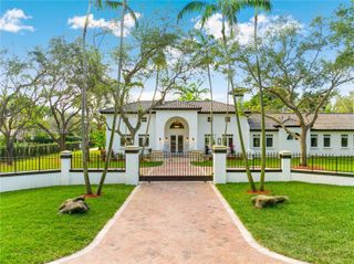 6200 SW 130th Ter, Pinecrest, FL 33156