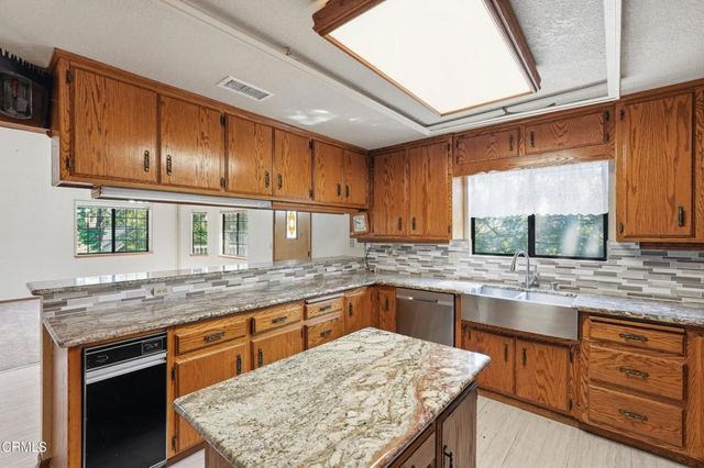 963 Jungfrau Drive, Crestline, CA 92325