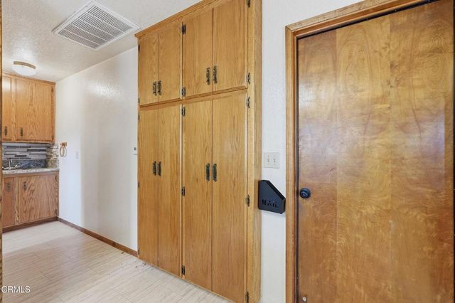 963 Jungfrau Drive, Crestline, CA 92325