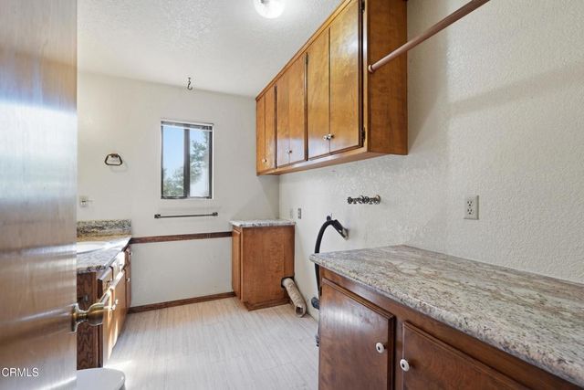 963 Jungfrau Drive, Crestline, CA 92325