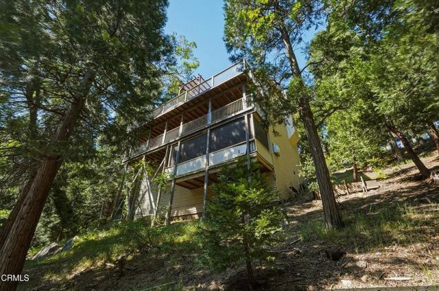 963 Jungfrau Drive, Crestline, CA 92325