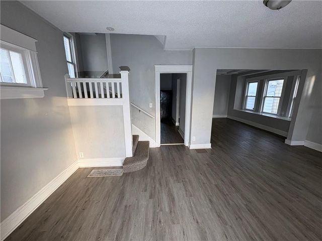 3543 S Benton Avenue, Kansas City, MO 64128