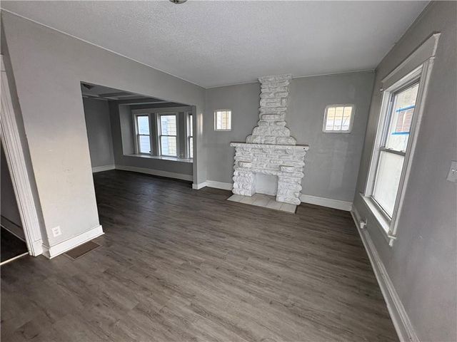 3543 S Benton Avenue, Kansas City, MO 64128