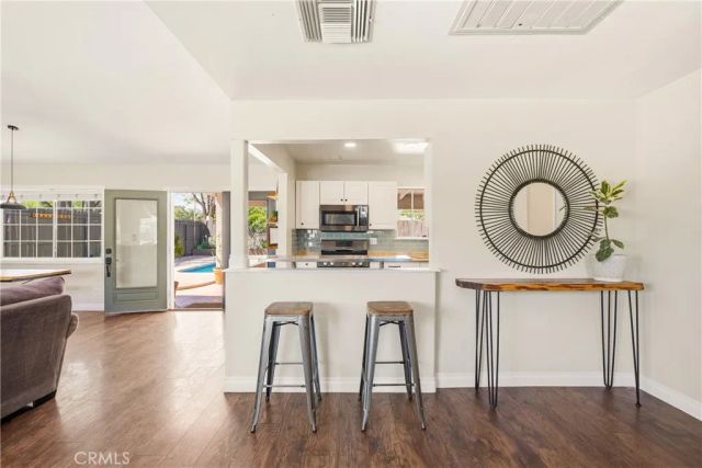 2041 Lupin Street, Simi Valley, CA 93065