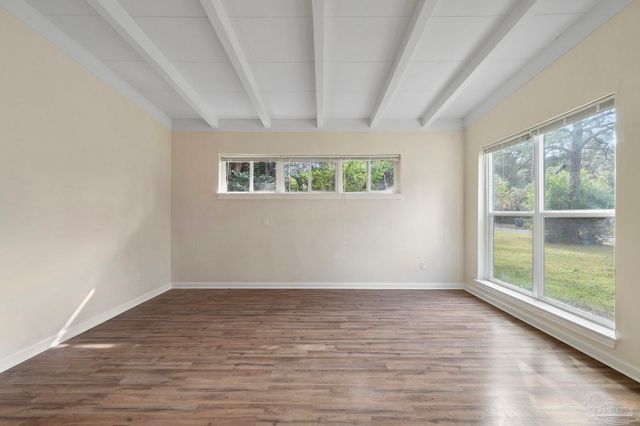 202 Emerald Ave, Pensacola, FL 32505