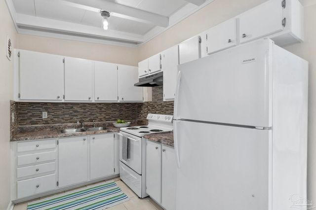 202 Emerald Ave, Pensacola, FL 32505