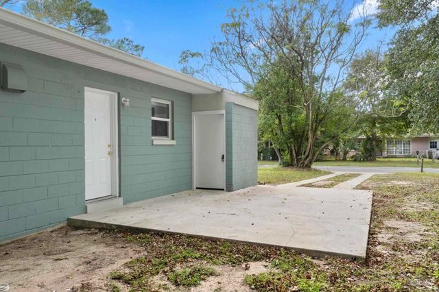 202 Emerald Ave, Pensacola, FL 32505