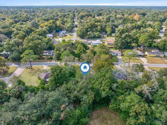 202 Emerald Ave, Pensacola, FL 32505