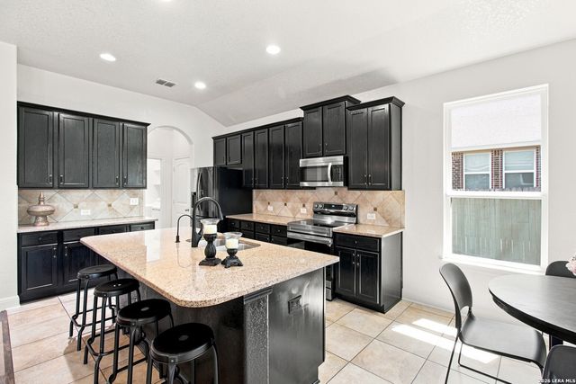 272 Flint Road, Cibolo, TX 78108