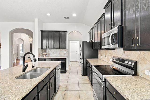 272 Flint Road, Cibolo, TX 78108