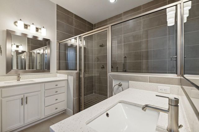 843 W 23rd Street B, Houston, TX 77008