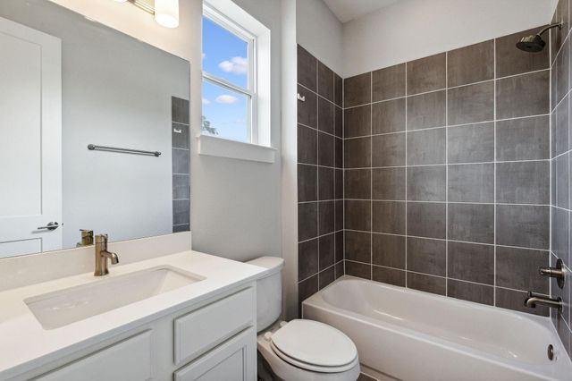 843 W 23rd Street B, Houston, TX 77008