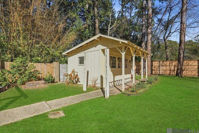 6113 Moss Side Ln, Baton Rouge, LA 70808