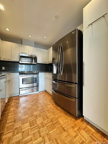 333 Bush Street 4003, San Francisco, CA 94104