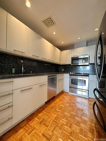 333 Bush Street 4003, San Francisco, CA 94104