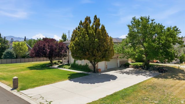 271 W GOLDEN HARVEST RD, Draper, UT 84020