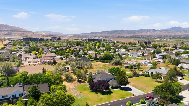 271 W GOLDEN HARVEST RD, Draper, UT 84020