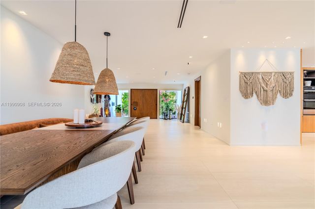 11450 N Bayshore Dr, North Miami, FL 33181