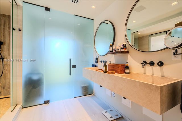 11450 N Bayshore Dr, North Miami, FL 33181