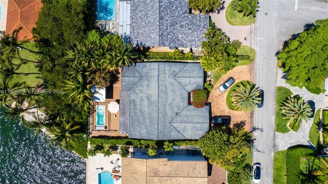 11450 N Bayshore Dr, North Miami, FL 33181