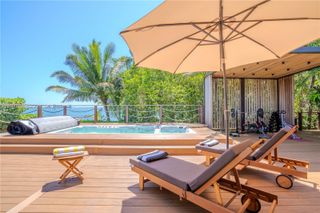 11450 N Bayshore Dr, North Miami, FL 33181