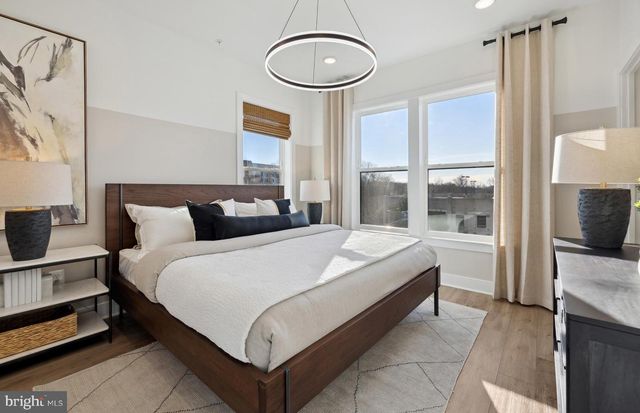 2002 HENSON NORRIS ST, Rockville, MD 20850