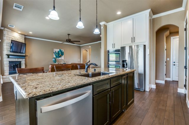 1208 Tulip Court, Grand Prairie, TX 75104
