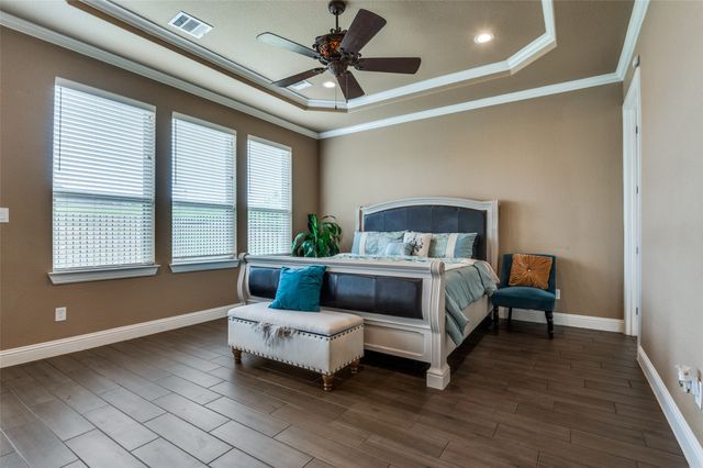 1208 Tulip Court, Grand Prairie, TX 75104