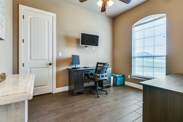 1208 Tulip Court, Grand Prairie, TX 75104