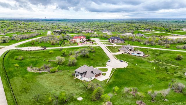 1208 Tulip Court, Grand Prairie, TX 75104