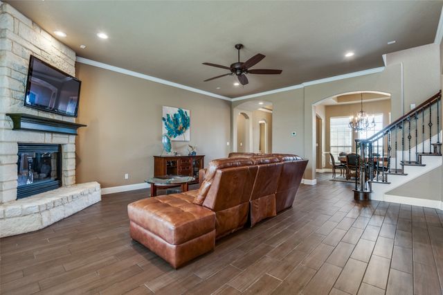 1208 Tulip Court, Grand Prairie, TX 75104